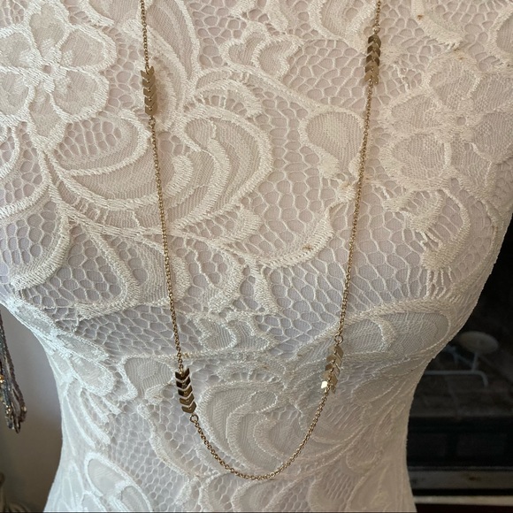 3/$25 💋 Seed pearls necklace gold tone 36” length costume jewelry - Picture 7 of 7